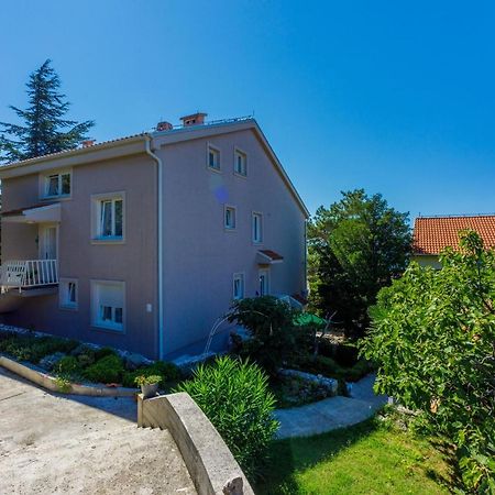 Apartments Robic Selce Exterior photo
