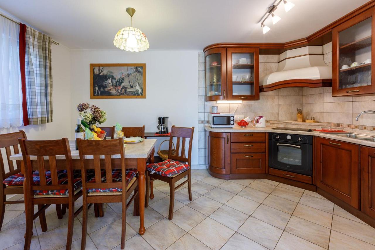 Apartments Robic Selce Exterior photo