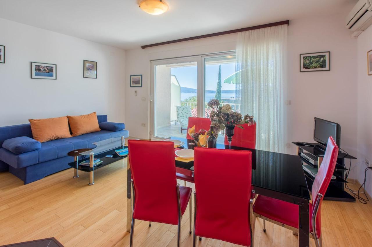 Apartments Robic Selce Exterior photo