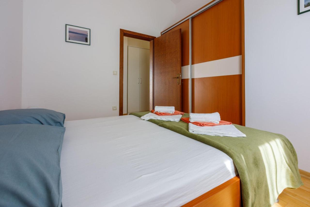 Apartments Robic Selce Exterior photo