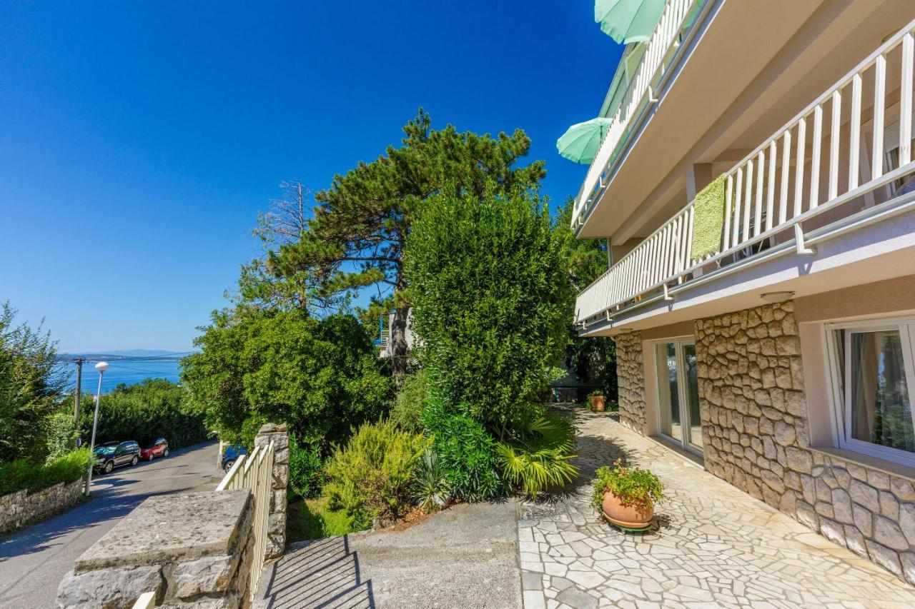 Apartments Robic Selce Exterior photo