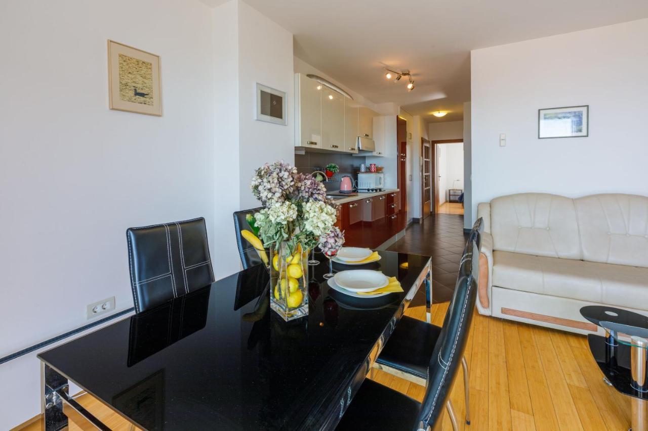 Apartments Robic Selce Exterior photo